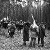 Усталяванне памятнага знаку ў Парку Чалюскінцаў, Дзяды 1990